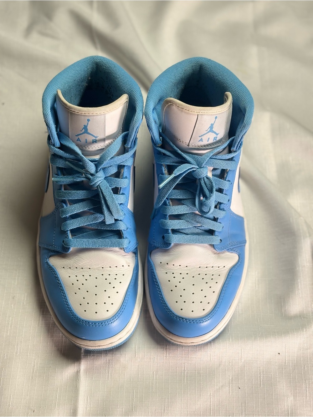 Air Jordan 1 Mid UNC White University Blue Men’s 8.5 - Picture 5 of 9